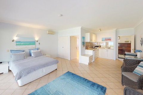 Paradise Beach Apartments - Tourism Brisbane 2