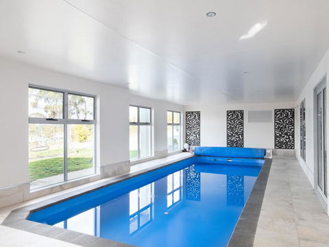 Paradise Point - Tamar Valley 14 Persons Residence With Pool - Brisbane Tourism 2