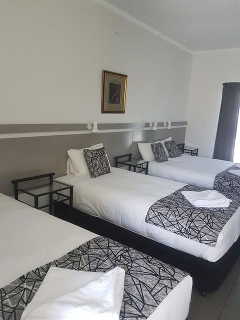 Park Drive Motel - Brisbane Tourism 1