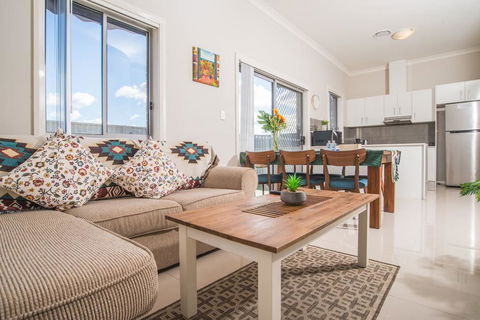 PEACEFUL 2Kingbed RootyHill Townhouse Near Station - Brisbane 4u 0