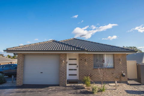 PEACEFUL 2Kingbed RootyHill Townhouse Near Station - Brisbane 4u 2