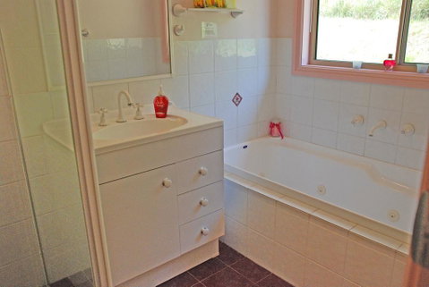 Peacehaven Country Cottages & Farmstay - Brisbane Tourism 1