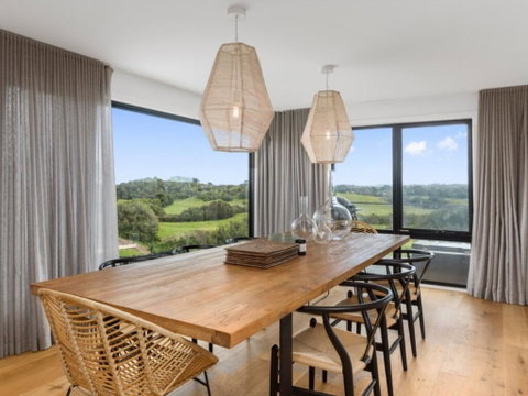 Peninsula Hot Springs Designer Home! - Brisbane Tourism 2