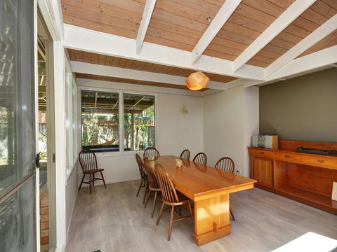 Pet Friendly - Large 4 Bedroom Home - Tourism Brisbane 2