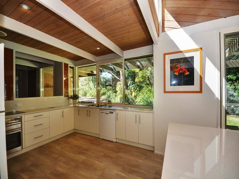 Pet Friendly - Large 4 Bedroom Home - Tourism Brisbane 1