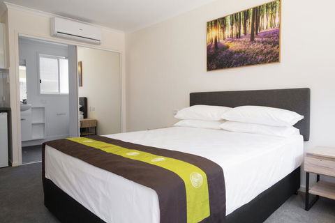 Petrie Mill Motel - Tourism Brisbane 0
