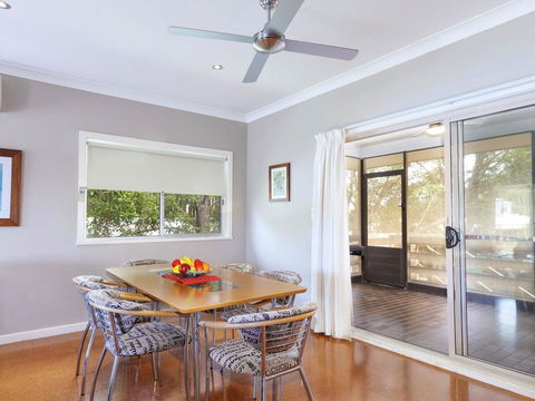 Pets Welcome - Magic Moments - Tourism Brisbane 2