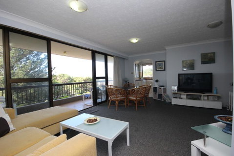 Pinnacle Unit 403 - Brisbane Tourism 1