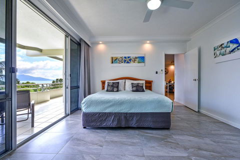 POINCIANA 101 HAMILTON ISLAND CENTRALLY LOCATED 3 BEDROOM, Plus BUGGY!! - Tourism Brisbane 0
