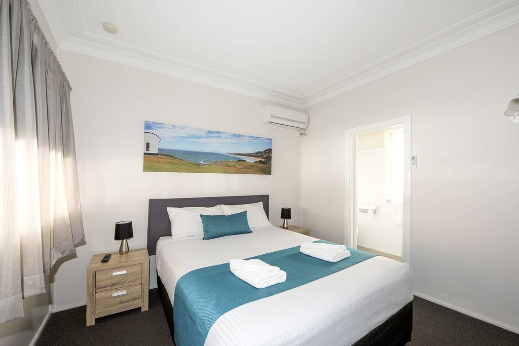 Lighthouse Beach ACT Brisbane Tourism