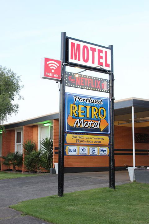 Portland Retro Motel - Tourism Brisbane 3