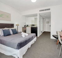 Privately owned Hotel Room by Cairns Marina 222
