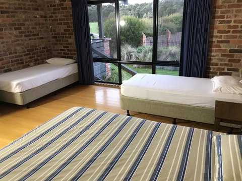Prom Coast Holiday Lodge - Brisbane Tourism 1