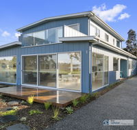 Pukeko Beach House Rhyll - Tourism Brisbane