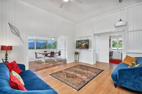 Quaint Cottage In The Edge - Tourism Brisbane 0