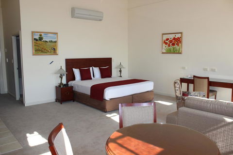 Quality Hotel Regent Rockhampton - Tourism Brisbane 1