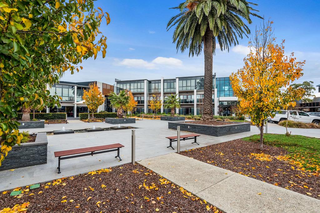 Taylors Lakes VIC Tourism Brisbane