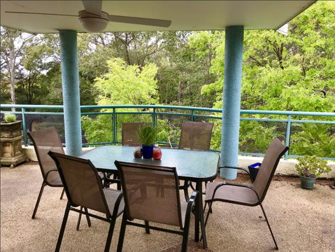 Quiet North Parra Apartment Rooms Across From Park - Brisbane Tourism 0