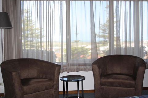 Raglan Motor Inn - Brisbane Tourism 3