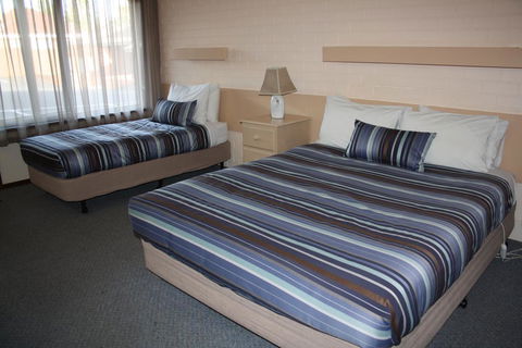 Raglan Motor Inn - Brisbane Tourism 2