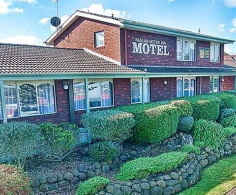 Raglan Motor Inn - Brisbane Tourism 0