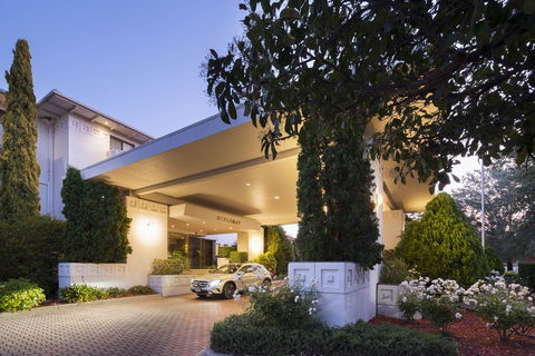 Ramada Diplomat Canberra - Brisbane Tourism 0
