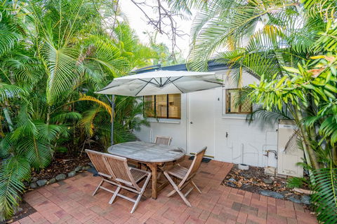 Rare! Modern Unit With Private Fenced Garden Close To The Beach PC4 - Tourism Brisbane 2