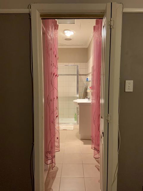 Rebecca Self Service Guest House Walk To La Trobe Uni - Tourism Brisbane 1