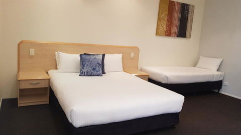 Red Bridge Motor Inn - Tourism Brisbane 1