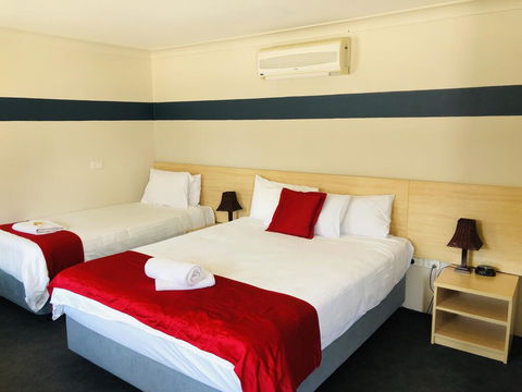 Red Cedar Motel - Tourism Brisbane 0