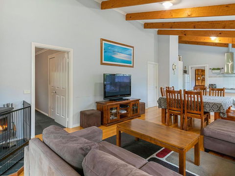 Red Rocks Villa - Tourism Brisbane 2