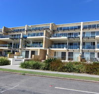 Regatta 3 - On The Lake- Little Street - Brisbane Tourism