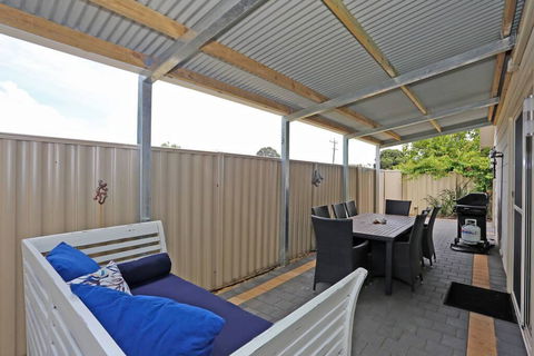 Relax At Falcon By The Bay - Tourism Brisbane 3