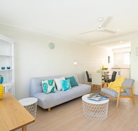 Relaxed Beachside Experience on the Coast - Tourism Brisbane