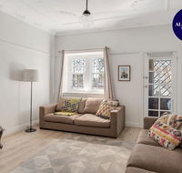 Renovated Brighton Beach Stay Home - Tourism Brisbane