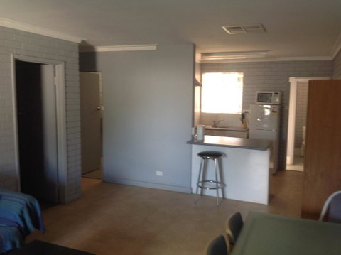Rhodeside Lodge - Brisbane Tourism 1