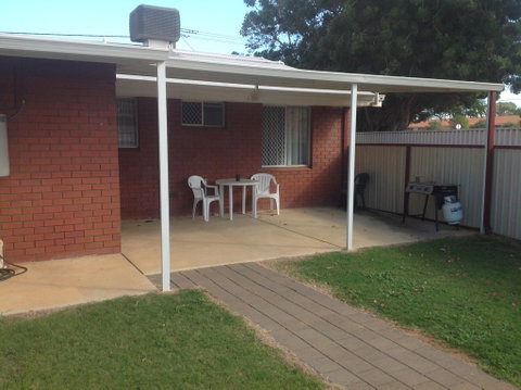 Rhodeside Lodge - Brisbane Tourism 3
