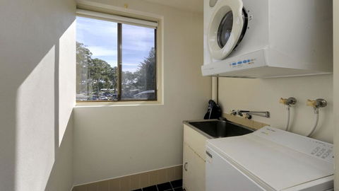 Right On The Sands At Little Beach And Walk To The Heart Of Nelson Bay - Tourism Brisbane 2