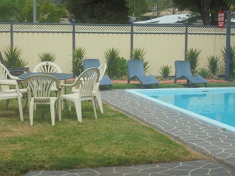 Riverbank Park MOTEL - Brisbane Tourism 1