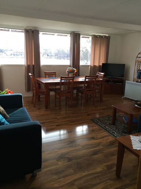 Riverfront Cottage In Booderee National Park At Christians Minde - Tourism Brisbane 2