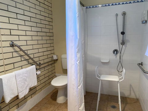 Riverland Motor Inn - Tourism Brisbane 1