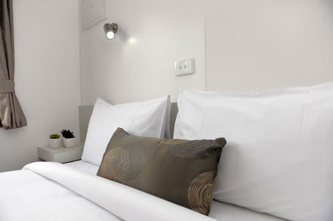 Riverside Cabin Park - Tourism Brisbane 1