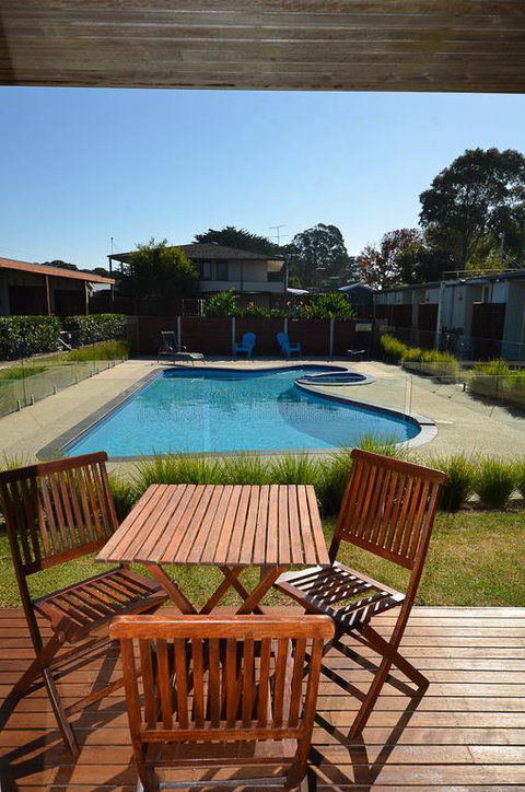 Riverside Ocean Grove - Brisbane Tourism 3