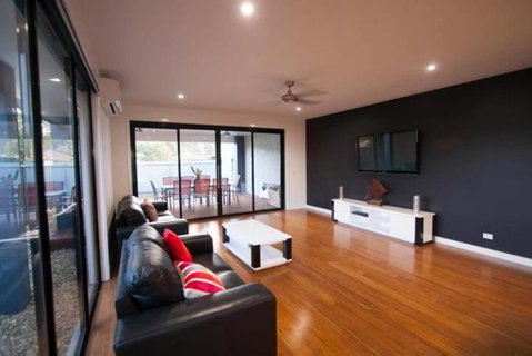 RL Apartments 3 Simms St - Brisbane Tourism 1