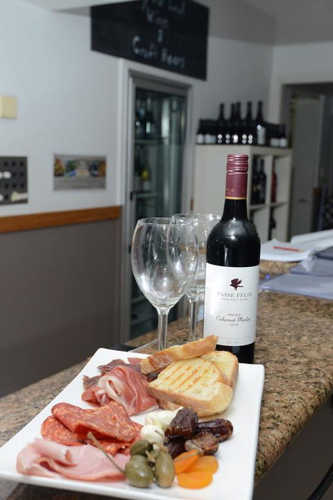 Rockpool Motor Inn - Tourism Brisbane 3