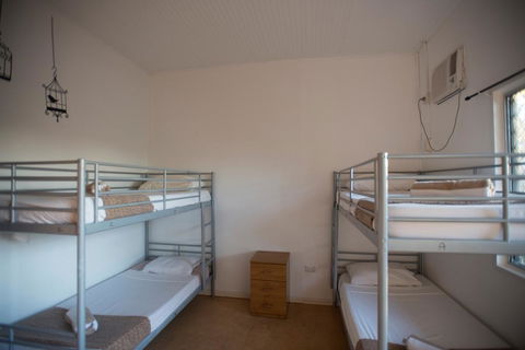 Roey Backpackers And Party Bar - Tourism Brisbane 2