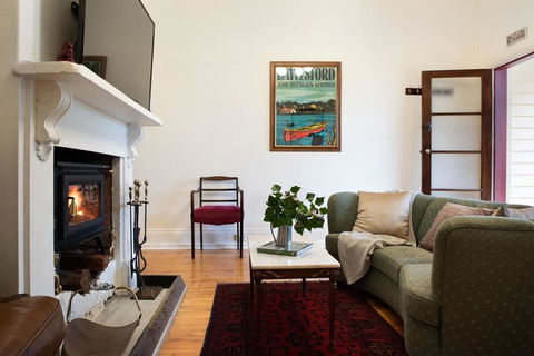 Roses Of Daylesford - Rosemary Cottage - Tourism Brisbane 2