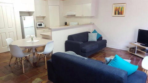 Roshnier Apartment - Brisbane Tourism 2