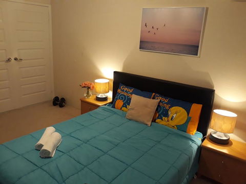 Rossmoyne 2 BEDROOM HOUSE, SELF CHECK IN, Walk To River, Shops, Bus, Trains, Cls To Airport, City, Beaches - Tourism Brisbane 1