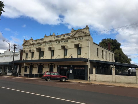 Royal Exchange Hotel - Tourism Brisbane 0